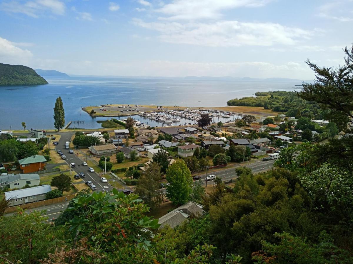 Chalet Motuoapa Bay Turangi