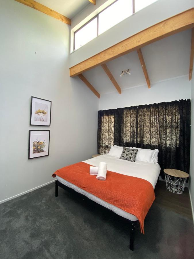 Motuoapa Bay Chalet Turangi
